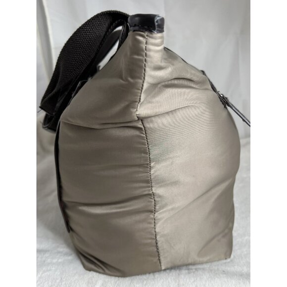 Sandra Roberts Large Tote Bag With Brown Handles & Front Zipper Pocket - Picture 4 of 12